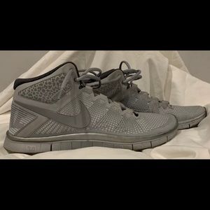 Nike Free Trainer 3.0 Mid Shield Reflective Gray